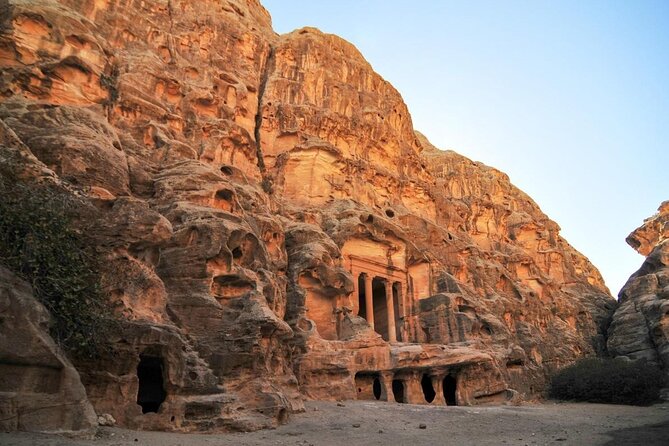 3-Day Petra Private Guided Tour from Jerusalem - Petra on day two: the Siq and Treasury