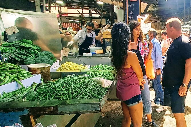 Carmel Market Tasting Tour - LocaLocal - How the small group changes the experience