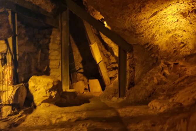 City of David Private Guided Tour - Hezekiah’s Tunnel is the tour’s main adventure