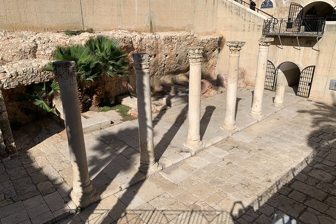 Classic Jerusalem Old City Tour - Dguide Self Guiding App - An ancient water system from the time of King Hezekiah