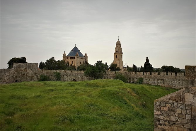 Discover the Secrets of the Underground Jerusalem with a private tour - Why the underground route gives you a different Jerusalem