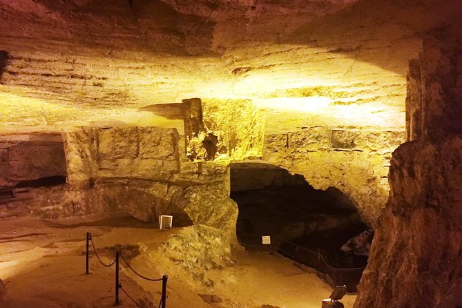 Discover the Secrets of the Underground Jerusalem with a private tour - The Southern Wall Archaeological Park
