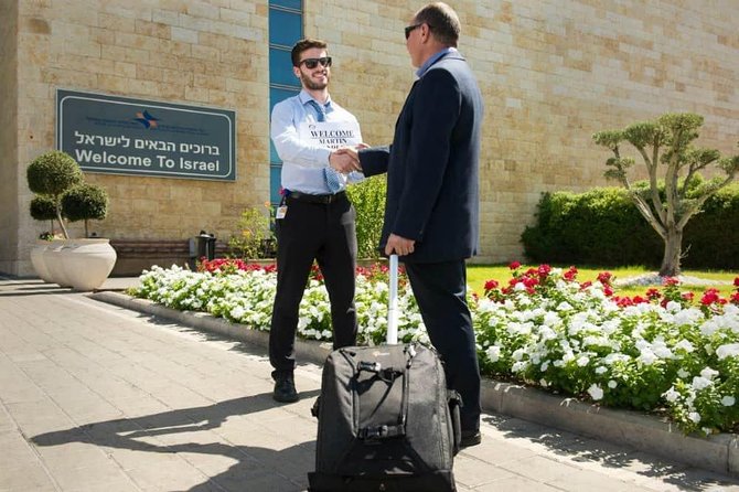 Fast Track VIP Service at TLV Ben Gurion airport in Tel Aviv, Israel - Meeting Your Agent at the Aircraft Door