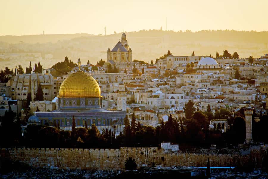 From Jerusalem: Old City & Dead Sea Full-Day Tour - Entering the Old City through Jerusalem’s quarters