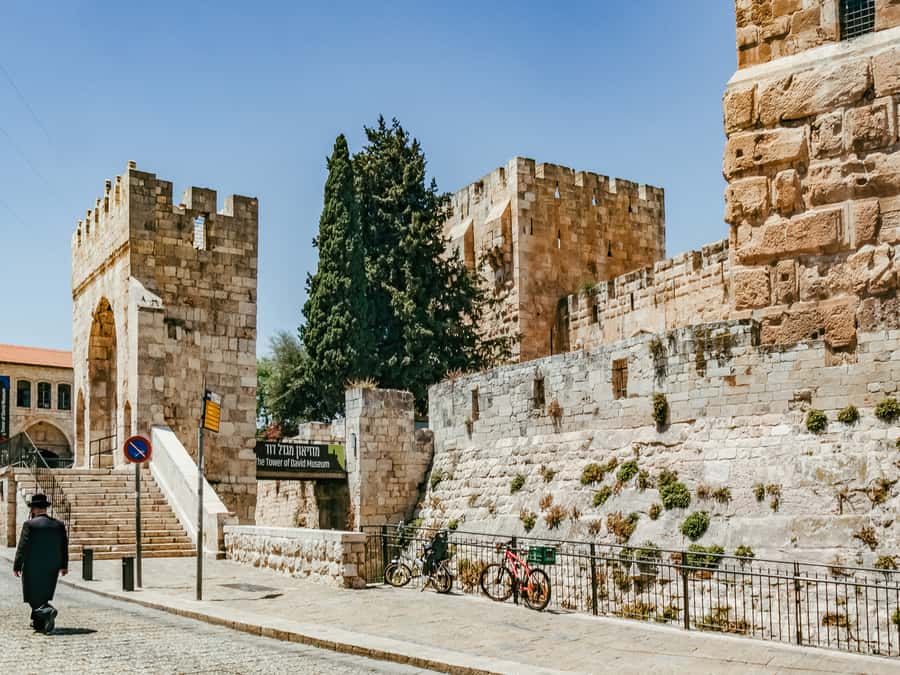 From Tel Aviv: Jerusalem and Bethlehem Guided Day Trip - Entering Jerusalem’s Old City through the Armenian Quarter