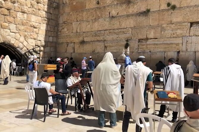 Full-Day Private and Guided Tour of the Jerusalem's Old City - Building the story in the Jewish Quarter
