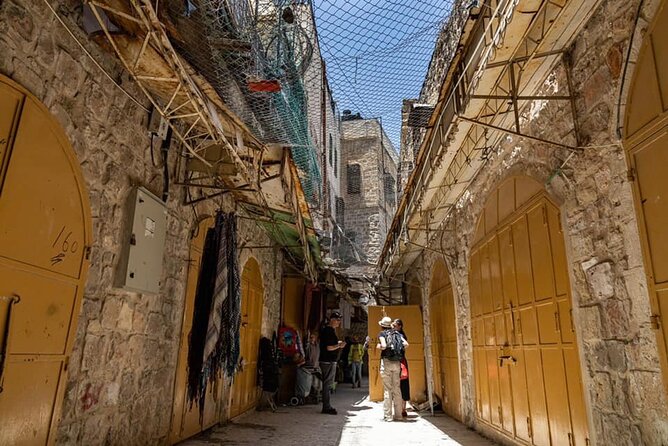 Hebron & Ramallah Full-Day Guided Tour from Jerusalem - The political setting you will see from the road