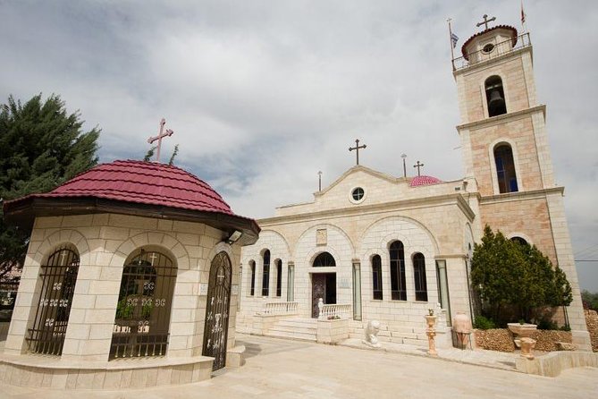Jerusalem & Bethlehem Mini Group From Jerusalem. Up to 6 pax only - What the guide adds