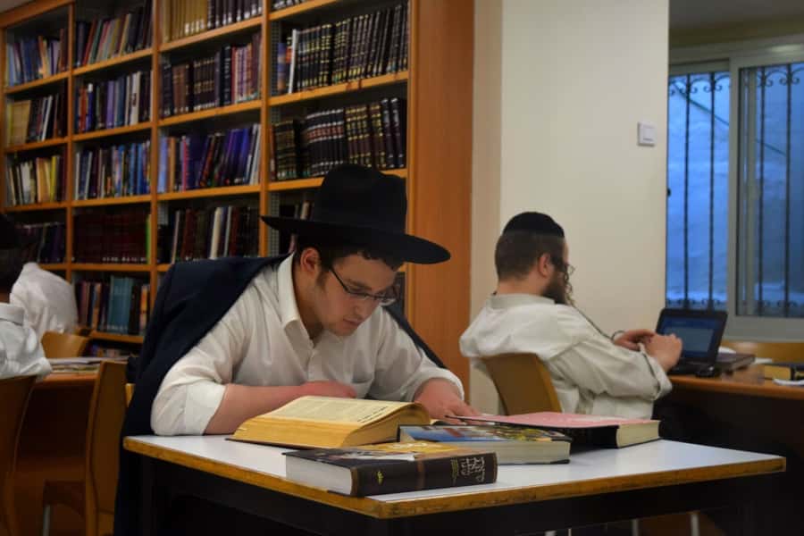 Jerusalem: Meet the Orthodox Jews Tour - Why this Jerusalem walk feels different