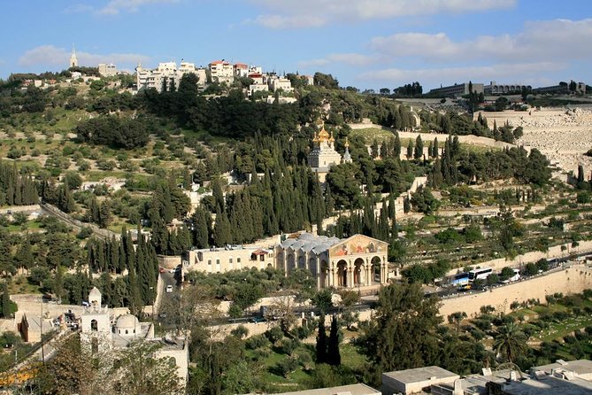 Jerusalem Old City from Tel Aviv - The Mount of Olives starts with the big picture