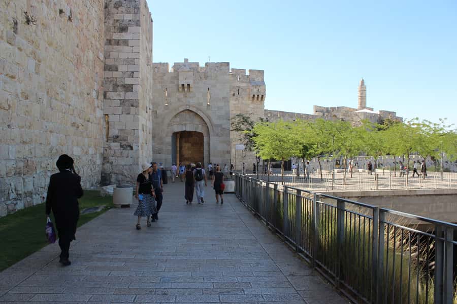 Jerusalem: Old City Shabbat Experience and Walking Tour - Meeting at Jaffa Gate and the Tower of David