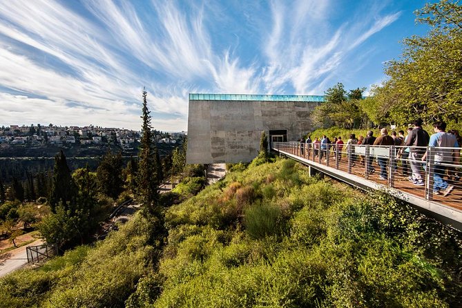 Jerusalem Yad Vashem Holocaust History Museum Tour - What makes Yad Vashem different