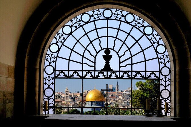 Palm Sunday in Jerusalem: Mass at Bethpage and Via Dolorosa Procession with Transport from Tel Aviv - Starting from Tel Aviv at 10:30 a.m.