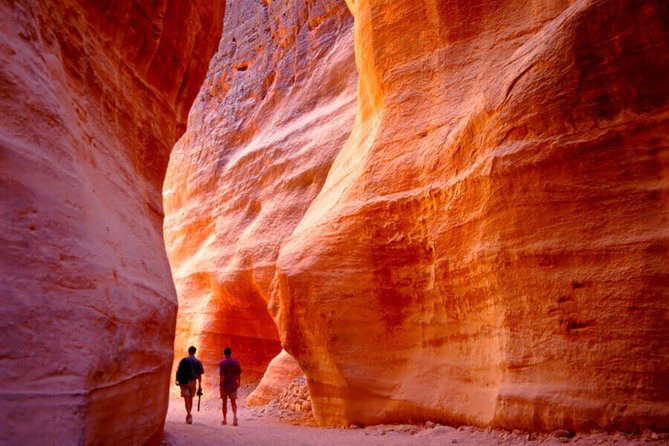 Petra 1-Day Tour from Eilat + FREE Traditional Lunch - Crossing into Jordan from Eilat