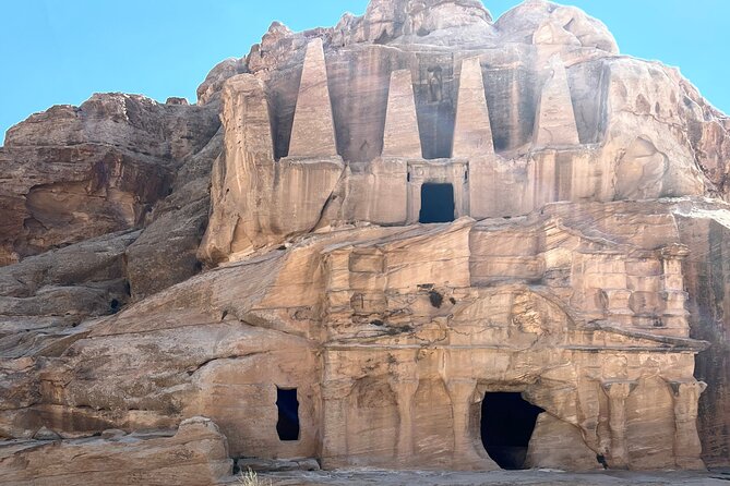 Petra 1-Day Tour from Jerusalem with FREE Authentic Lunch - Seeing the Treasury, Royal Tombs, and Theater