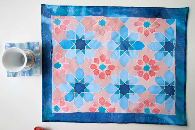 Private Silk Painting Workshop in Jerusalem - Create a scarf - - Painting the 70x70cm silk piece