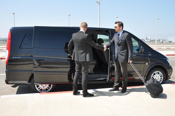 Private Transfer from Ben Gurion Airport to Tel Aviv, Bat Yam, Rishon LeZion - The drive to Tel Aviv, Bat Yam, or Rishon LeZion