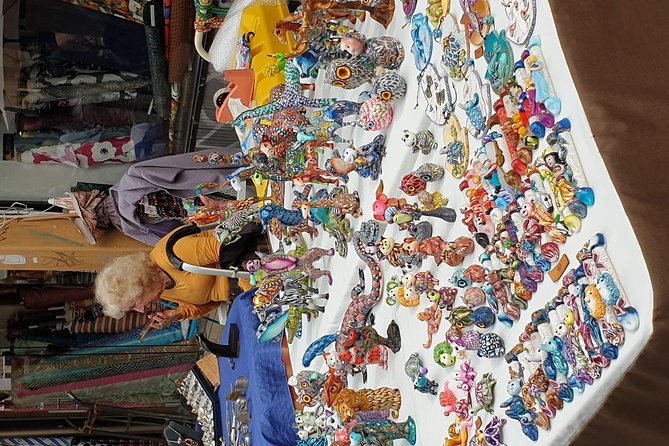 Privet walking tour in Tel Aviv-Yafo - The art market: only on Tuesdays and Fridays