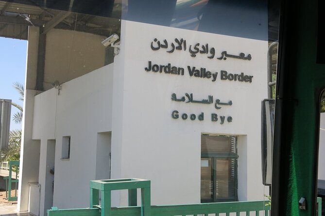 Sheikh Hussein Crossing Private Transfer to Multi Destination - The route from the northern border to your destination