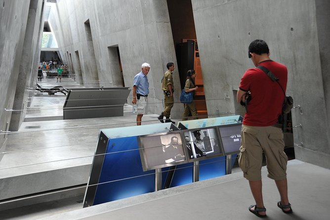 Skip the Line:1.5Hour AudioTour - Yad Vashem Holocaust Remembrance Center Ticket - Moving through nine galleries of evidence