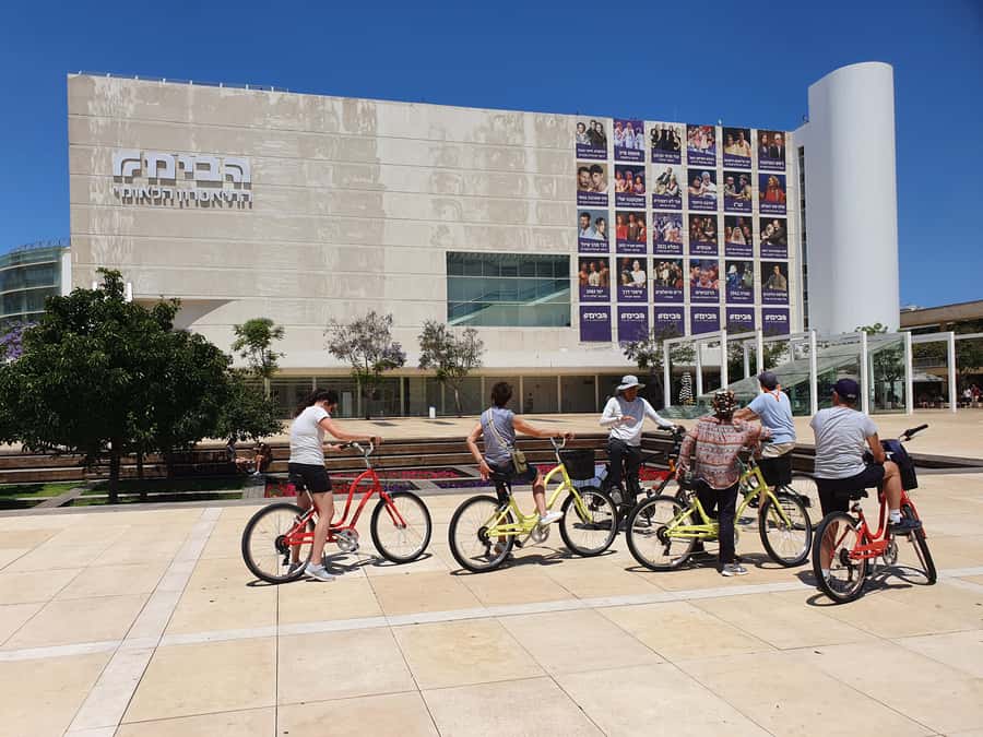 Tel Aviv 3-Hour Easy Bike Tour - Neve Tzedek and the Suzanne Dellal Centre