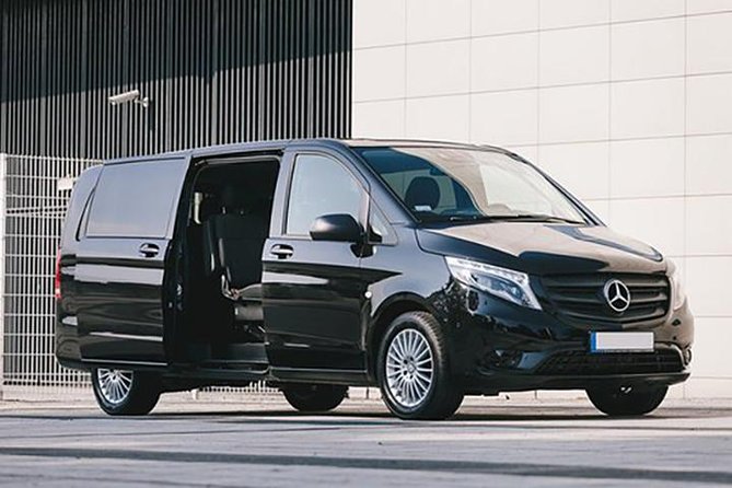 Tel Aviv Airport (TLV) to Tel Aviv Hotels - Private Transfer - The drivers can add a friendly first impression