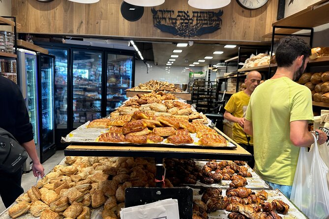 Tel Aviv: Carmel Market Food Tasting Tour “Shuk Hacarmel” - Falafel, hummus, sabich, and the familiar favorites