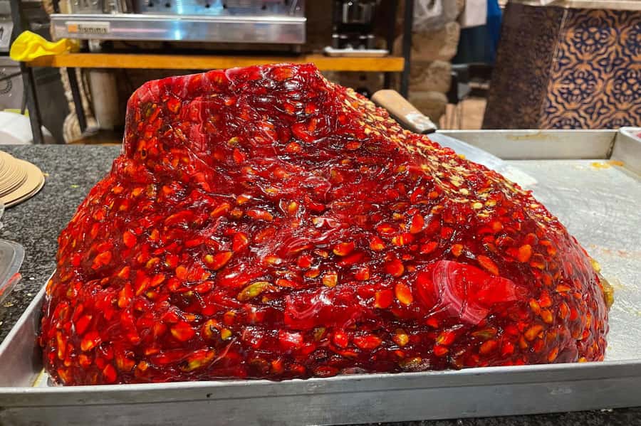 Tel Aviv: Carmel Market & Neighborhood Guided Walking Tour - Spices, produce, bakeries, and the pleasure of looking