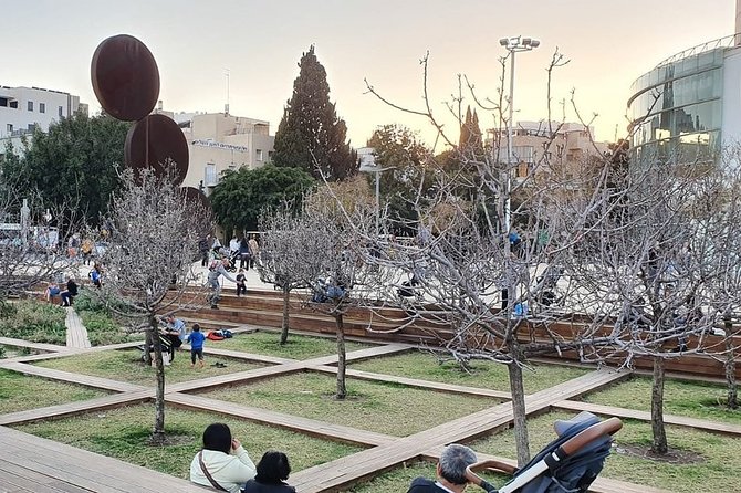 Tel Aviv Highlights Bike Tour - Old Tel Aviv Port and the Farmer’s Market