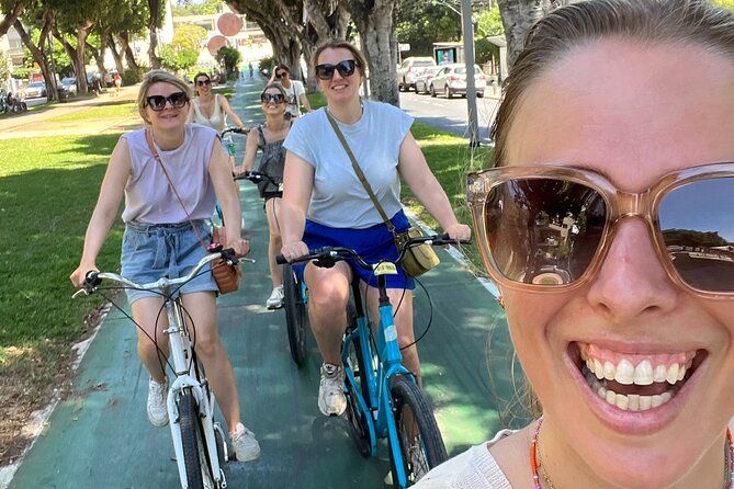 Tel Aviv & Jaffa Urban Bike Expedition - Meeting the guide near Ben Yehuda Street