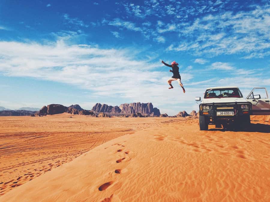 Tel Aviv: Petra & Wadi Rum 2-Day Glamping Trip with Flights - Aqaba Alleys and Mamluk Castle
