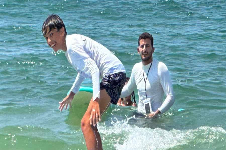 Tel Aviv: Professional Surfing Lessons at Beach Club TLV - Boards, wetsuits, and changing facilities