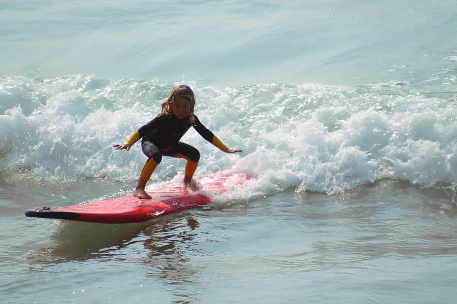 Tel Aviv: Professional Surfing Lessons at Beach Club TLV - Who will enjoy this lesson most