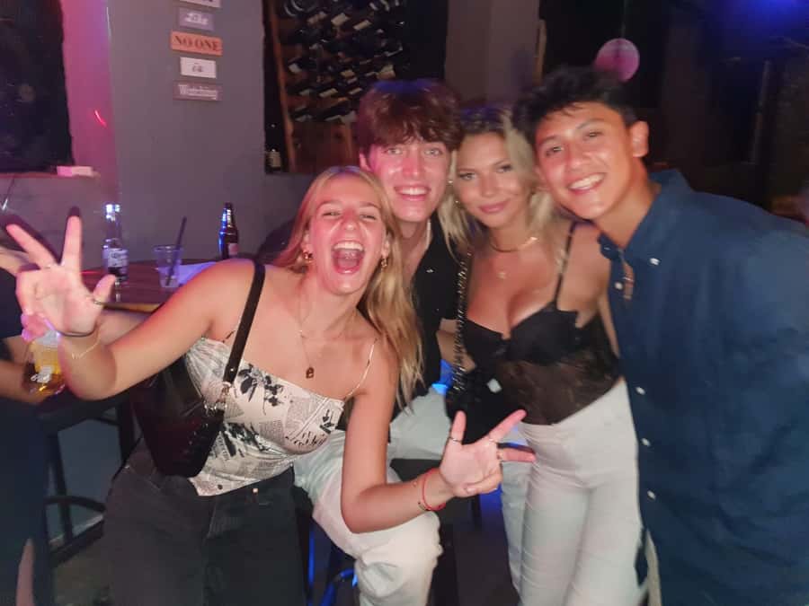 Tel Aviv: Pub Crawl and Nightlife Tour with Shots - Why this Tel Aviv pub crawl can be a smart choice