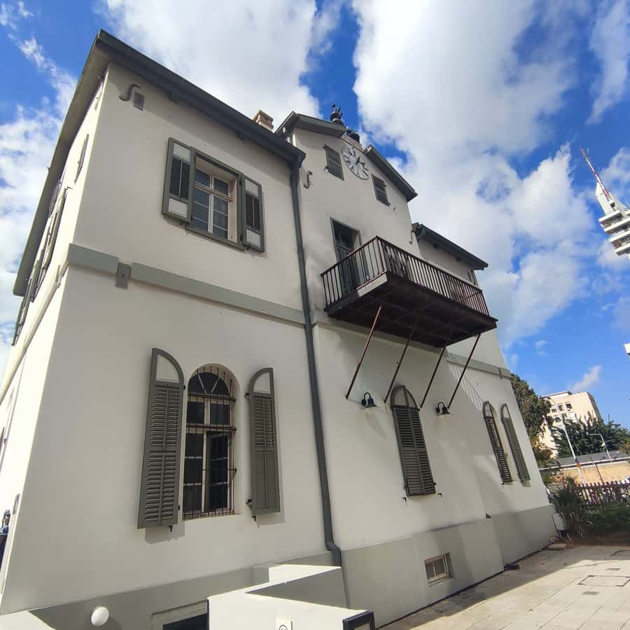 Tel Aviv's Bauhaus & Bohemian Vibes: Private Walking Tour - Reading the White City’s Architecture