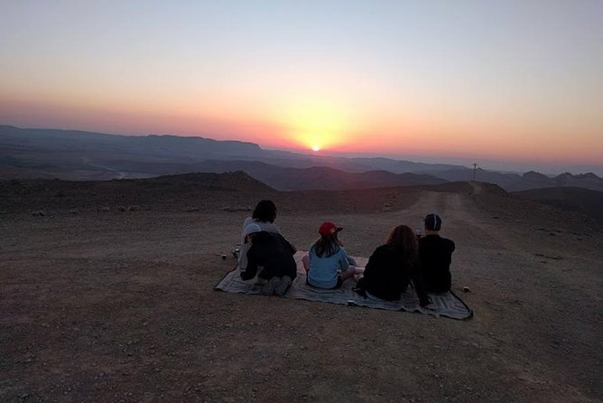 טיולי ג'יפים במכתש רמון - Why Ramon Crater is better with a guide